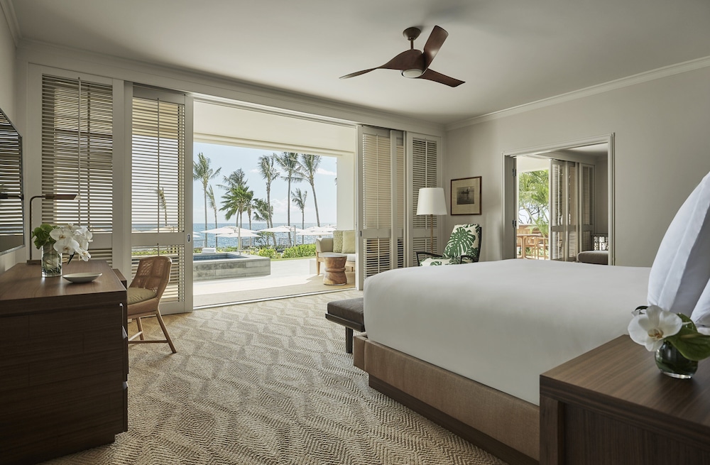 Four Seasons Resort Oahu at Ko Olina — Hotel rooms in Waianae, Hawaii