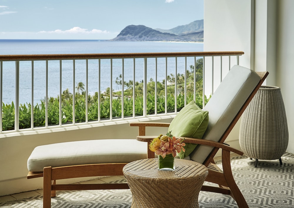Four Seasons Resort Oahu at Ko Olina — Hotel rooms in Waianae, Hawaii