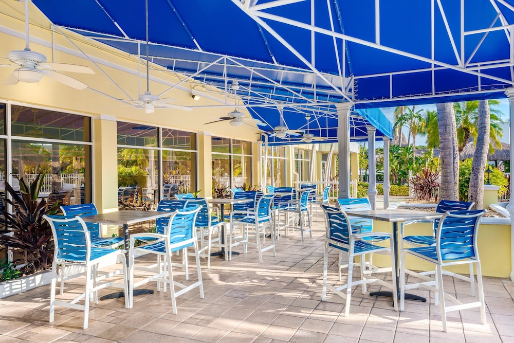 Holiday Inn Key Largo by IHG — Restaurant & bars in Key Largo, Florida