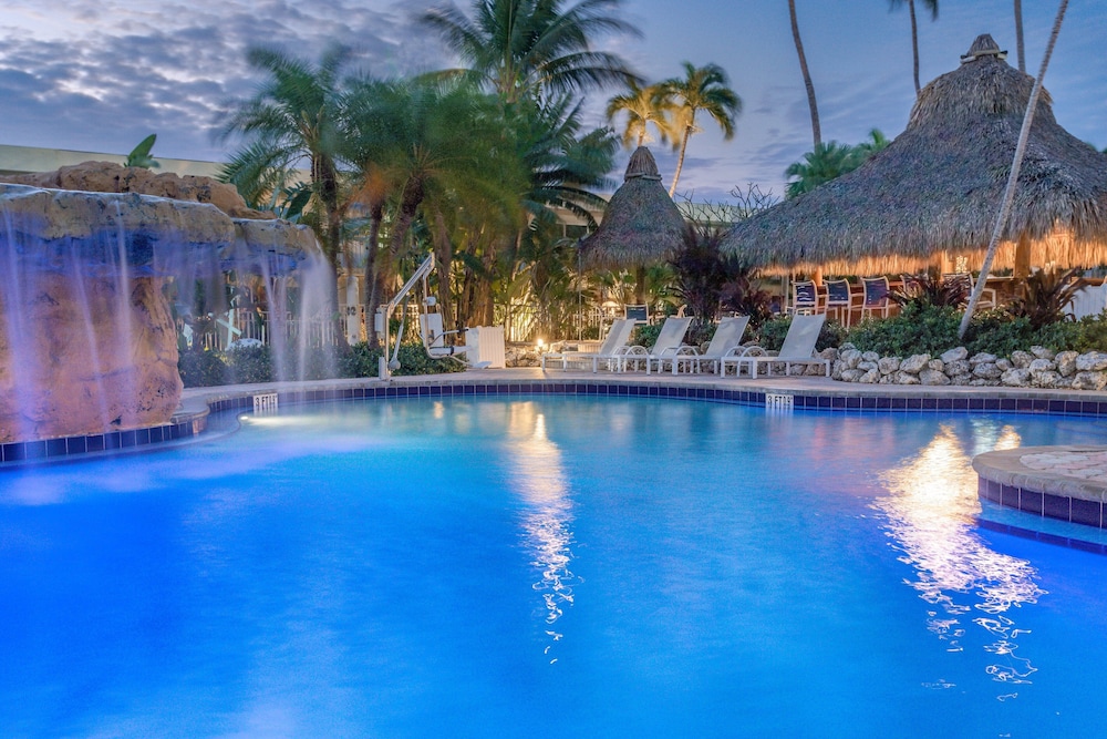 Holiday Inn Key Largo by IHG — Swimming pool in Key Largo, Florida