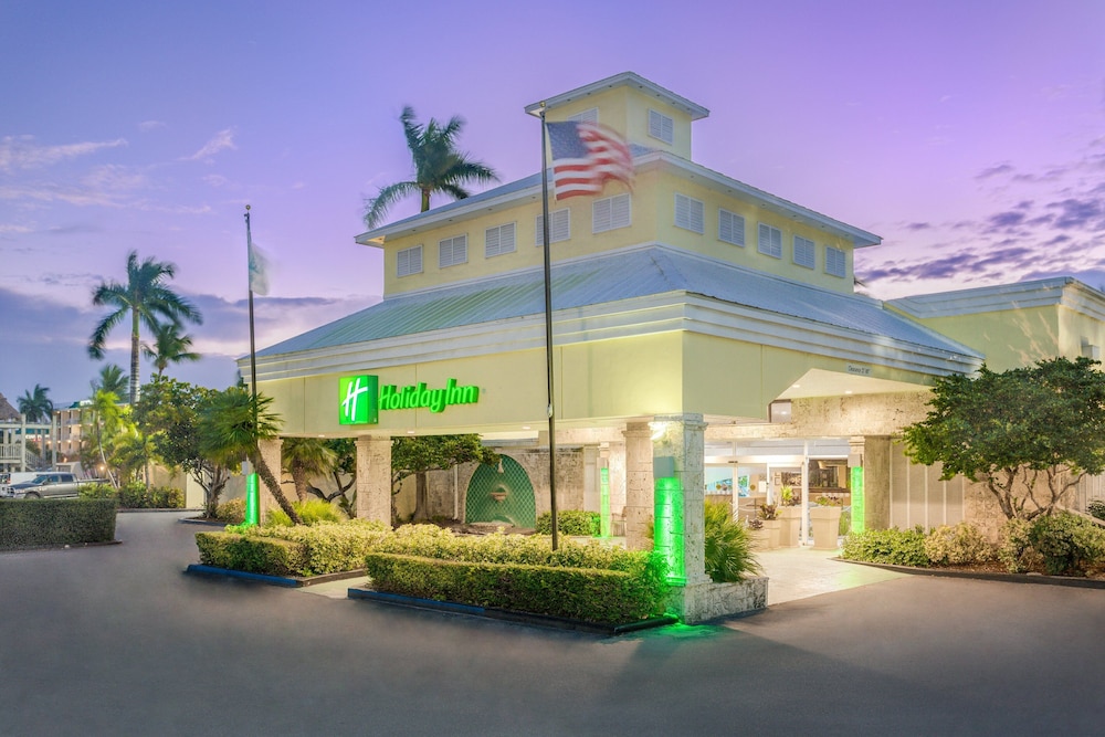 Holiday Inn Key Largo by IHG — Hotel building in Key Largo, Florida
