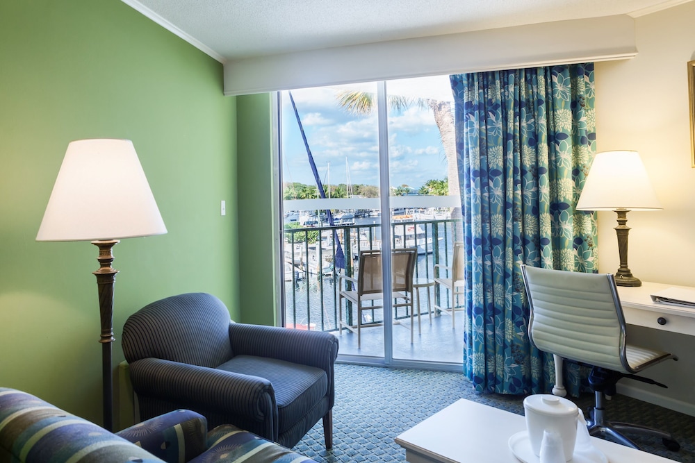Holiday Inn Key Largo by IHG — Hotel rooms in Key Largo, Florida