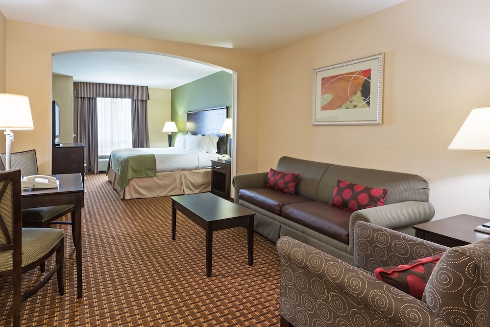 Holiday Inn Daytona Beach LPGA Boulevard by IHG — Hotel rooms in Daytona Beach, Florida