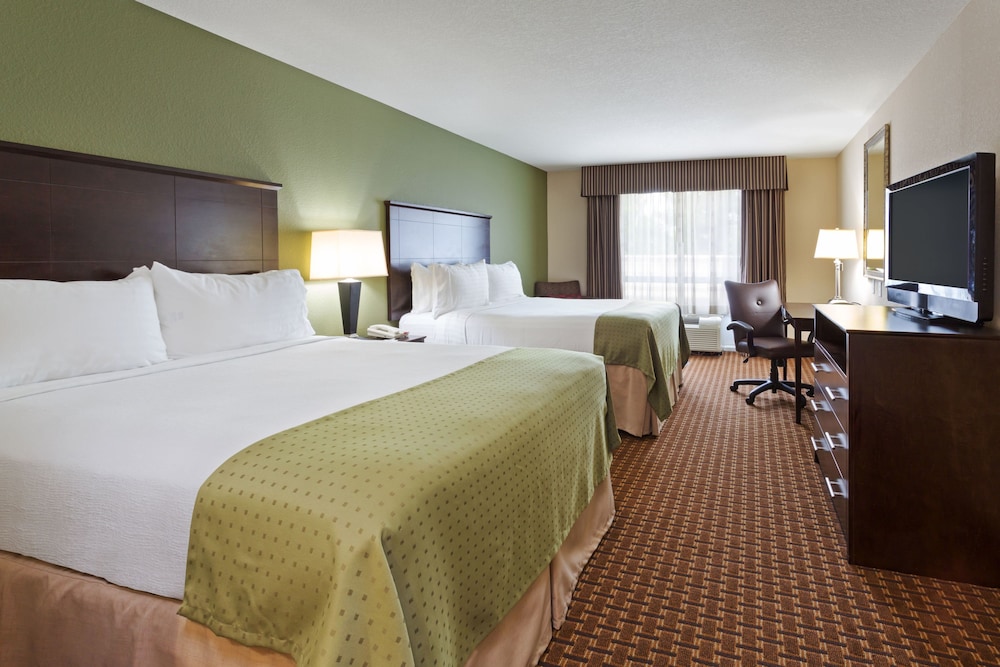 Holiday Inn Daytona Beach LPGA Boulevard by IHG — Hotel rooms in Daytona Beach, Florida