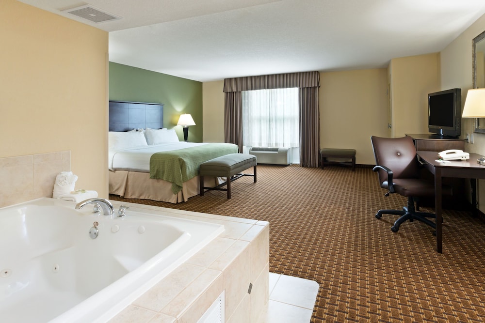 Holiday Inn Daytona Beach LPGA Boulevard by IHG — Hotel rooms in Daytona Beach, Florida