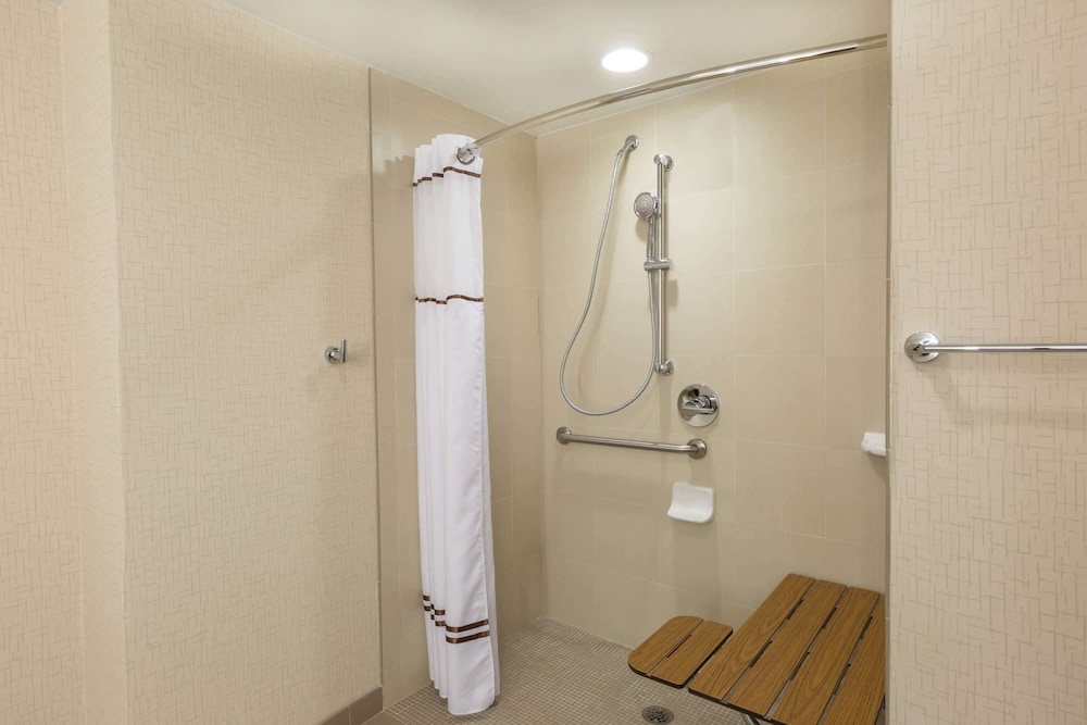 Wyndham New Orleans - French Quarter — Hotel rooms in New Orleans, Louisiana