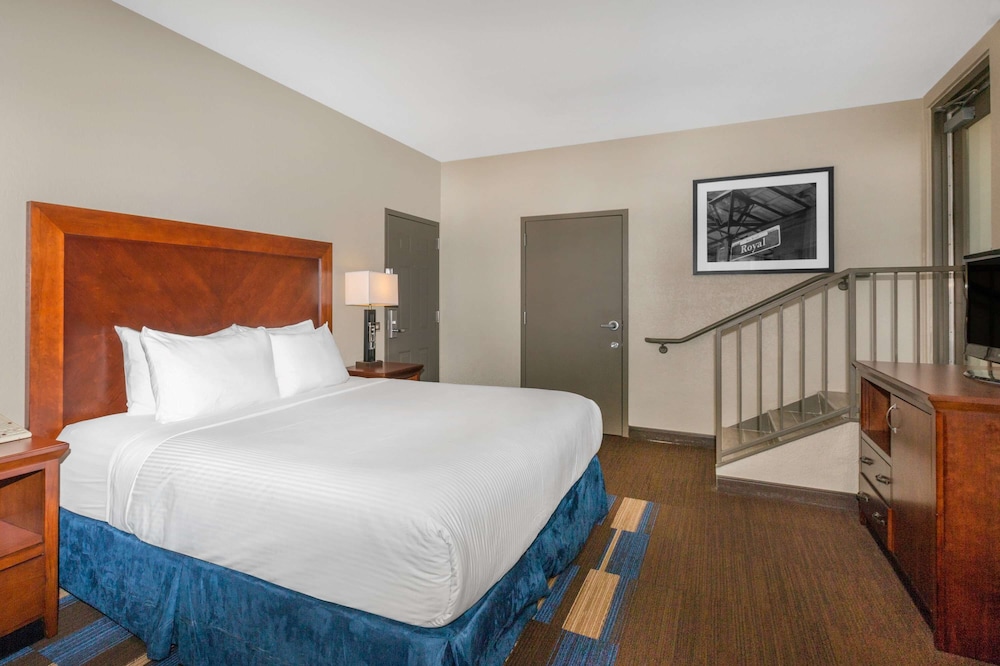 Wyndham New Orleans - French Quarter — Hotel rooms in New Orleans, Louisiana