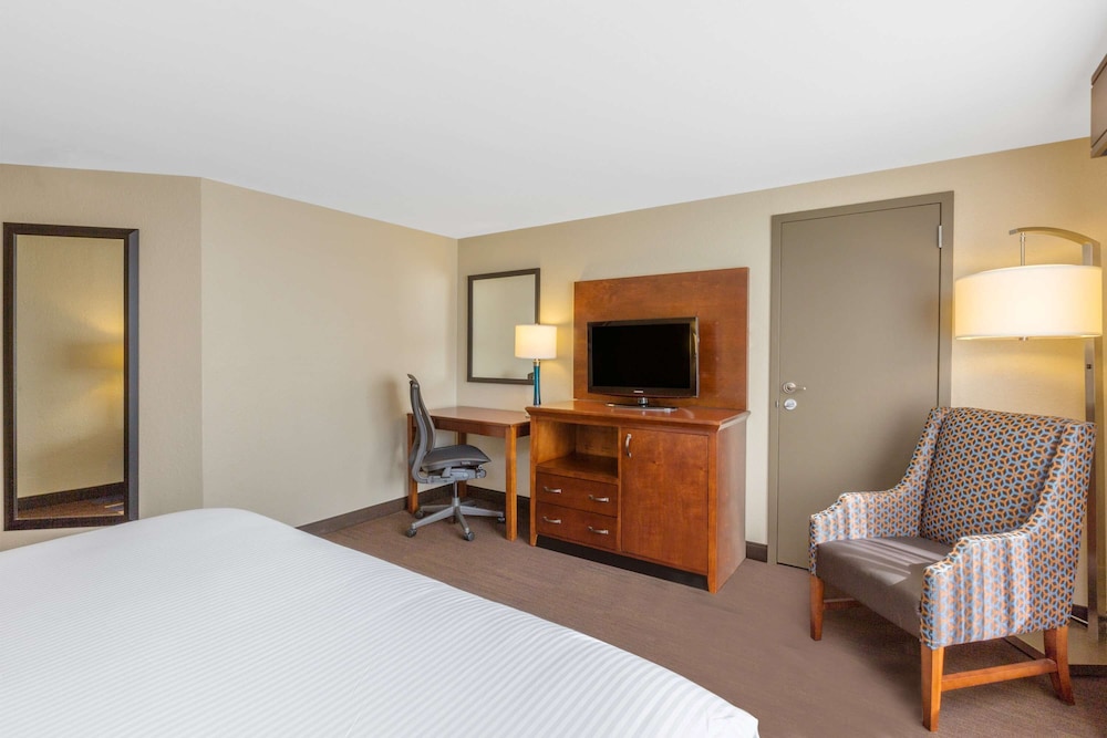 Wyndham New Orleans - French Quarter — Hotel rooms in New Orleans, Louisiana