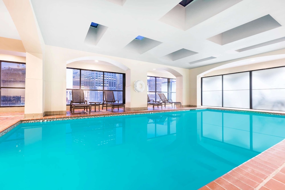 Wyndham New Orleans - French Quarter — Swimming pool in New Orleans, Louisiana