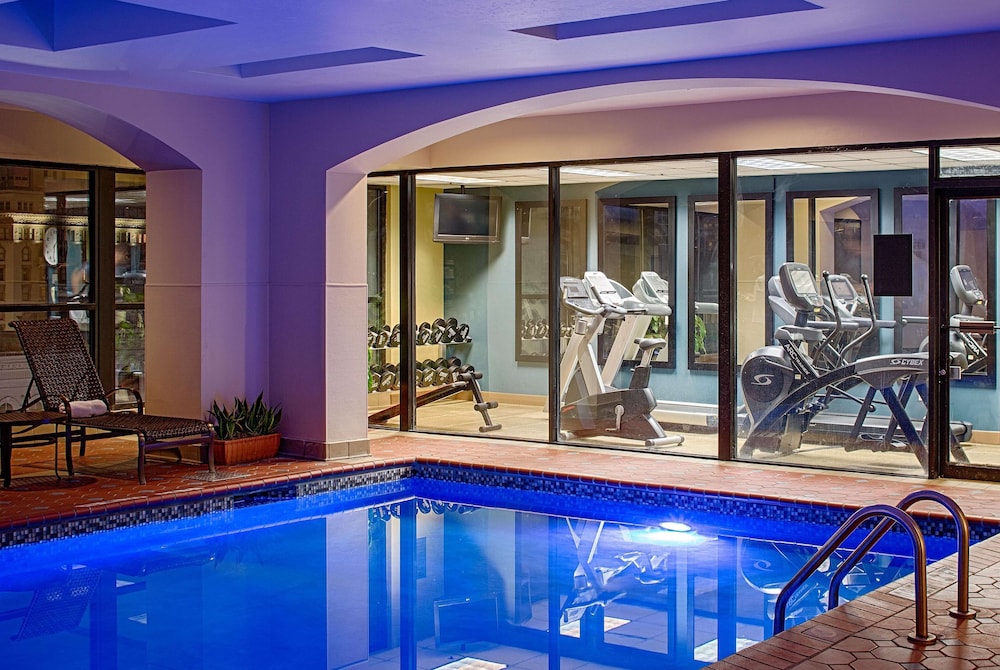 Wyndham New Orleans - French Quarter — Swimming pool in New Orleans, Louisiana