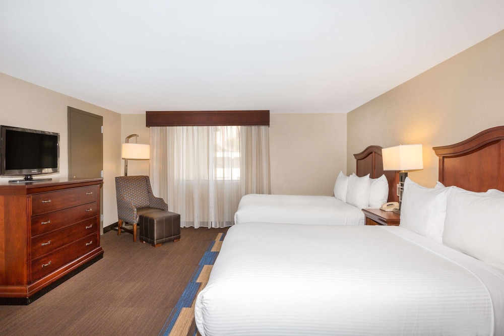 Wyndham New Orleans - French Quarter — Hotel rooms in New Orleans, Louisiana
