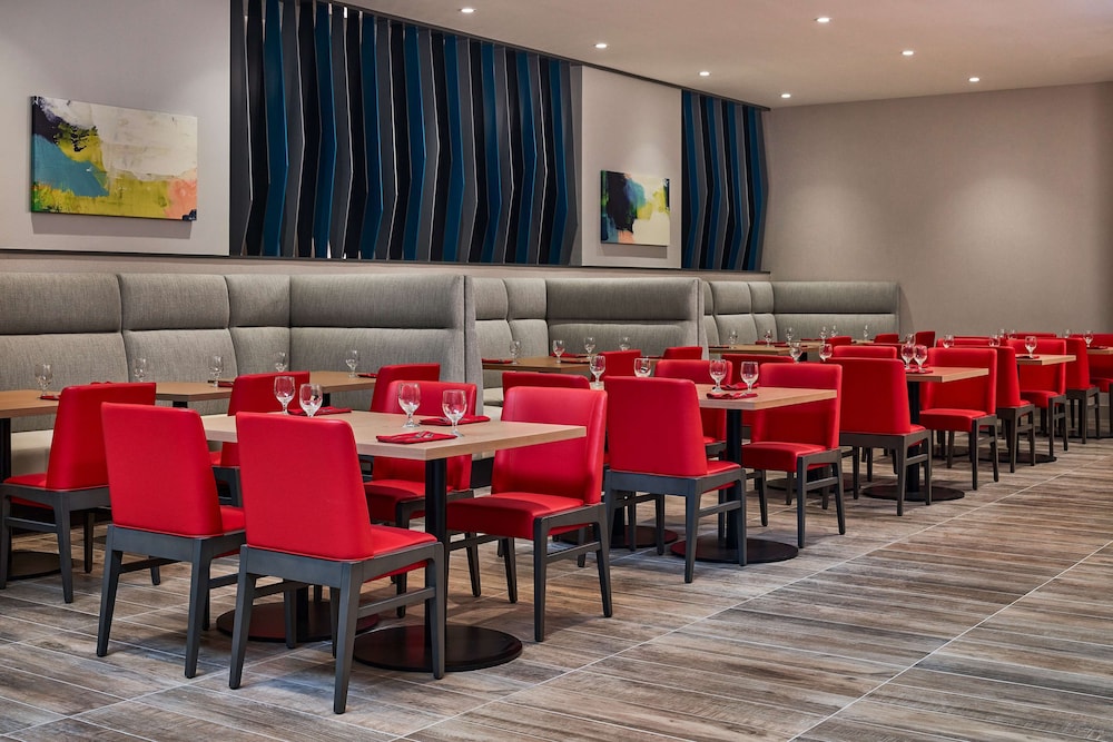 Hilton Garden Inn Tewksbury Andover — Restaurant & bars in Tewksbury, Massachusetts