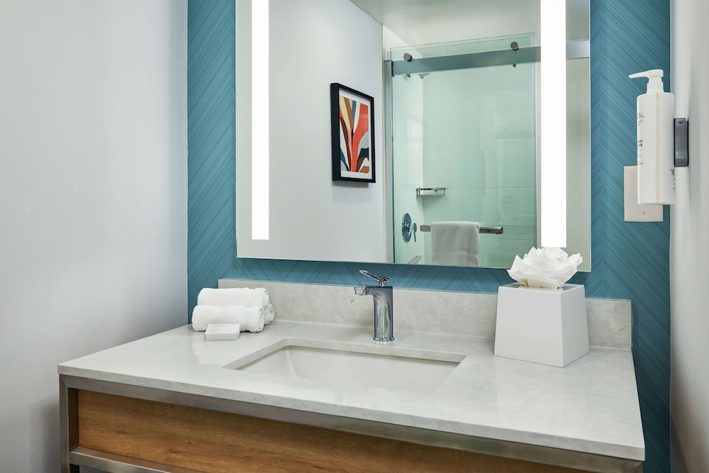 Hilton Garden Inn Tewksbury Andover — Hotel rooms in Tewksbury, Massachusetts