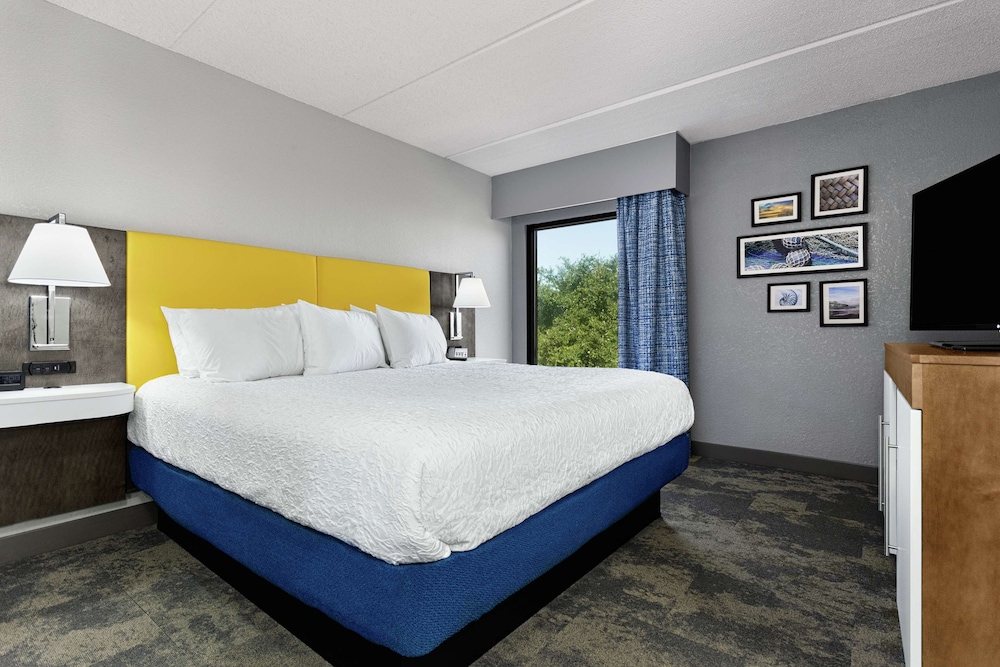 Hampton Inn Amelia Island at Fernandina Beach — Hotel rooms in Amelia Island, Florida
