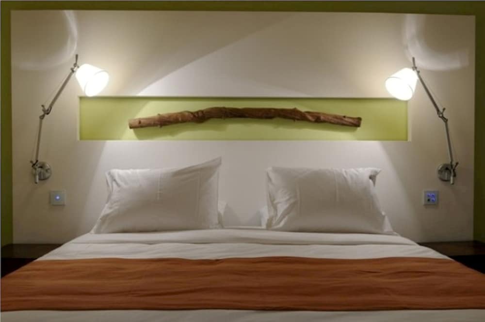 E Hotel Spa & Resort Cyprus — Hotel rooms in Perivolia, Larnaca Region