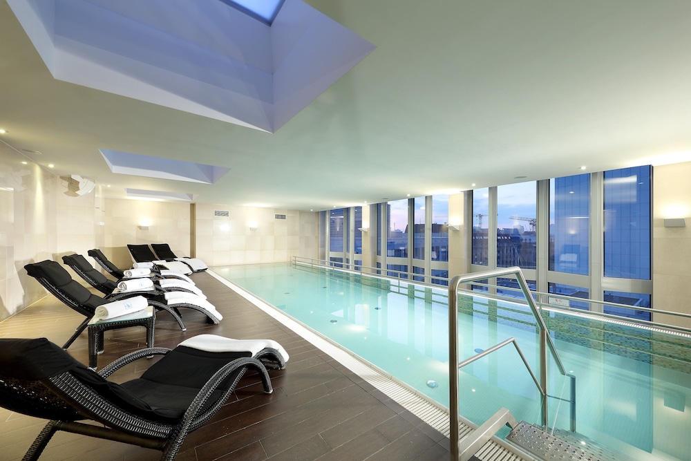 Eurostars Berlin — Swimming pool in Berlin, Berlin