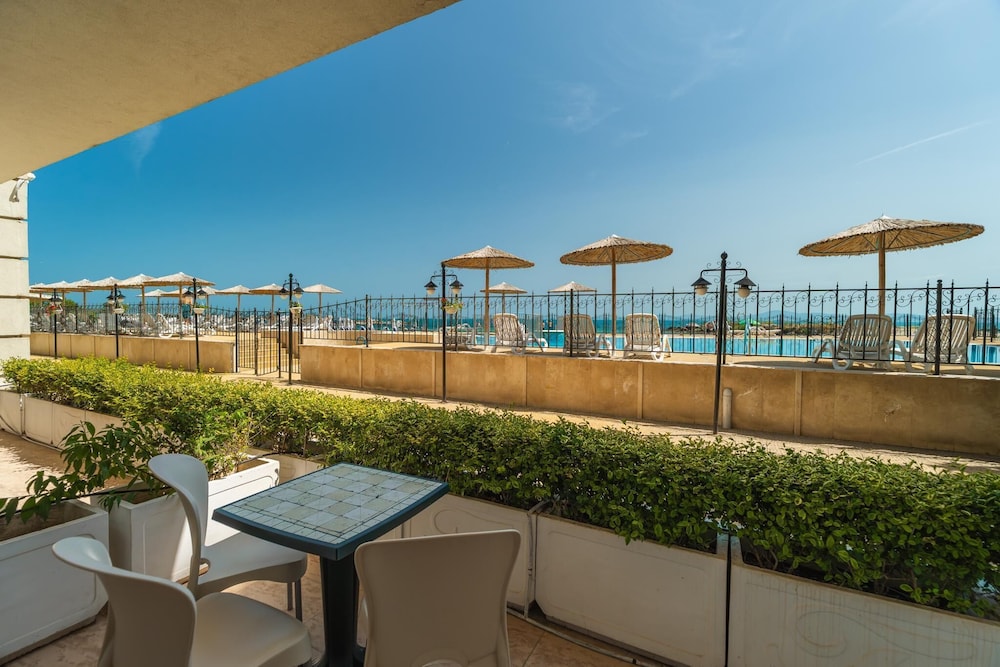 Hotel Festa Pomorie Resort — Swimming pool in Pomorie, Burgas Region
