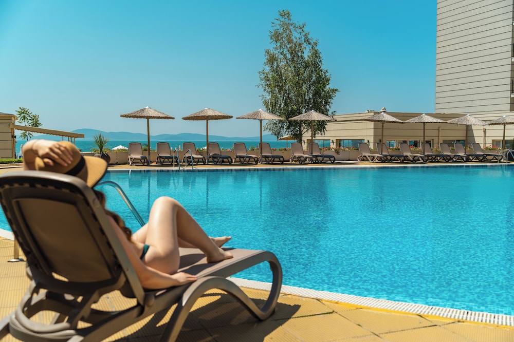 Hotel Festa Pomorie Resort — Swimming pool in Pomorie, Burgas Region