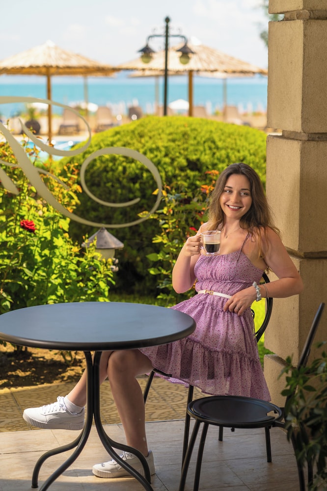 Hotel Festa Pomorie Resort — Restaurant & bars in Pomorie, Burgas Region