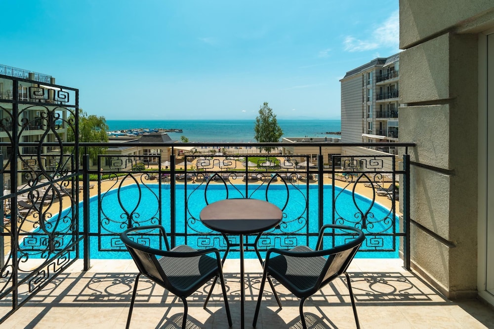 Hotel Festa Pomorie Resort — Swimming pool in Pomorie, Burgas Region