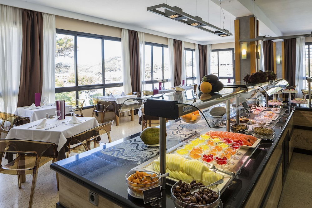 Palladium Hotel Cala Llonga - Adults Only — Restaurant & bars in Santa Eulalia, Balearic Islands