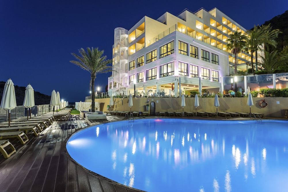 Palladium Hotel Cala Llonga - Adults Only — Hotel building in Santa Eulalia, Balearic Islands