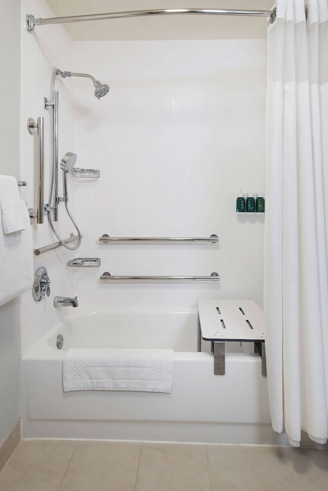 Sonesta Select Detroit Auburn Hills — Hotel rooms in Auburn Hills, Michigan