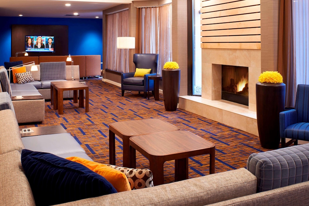 Sonesta Select Detroit Auburn Hills — Restaurant & bars in Auburn Hills, Michigan
