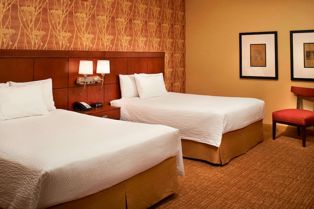 Sonesta Select Detroit Auburn Hills — Hotel rooms in Auburn Hills, Michigan