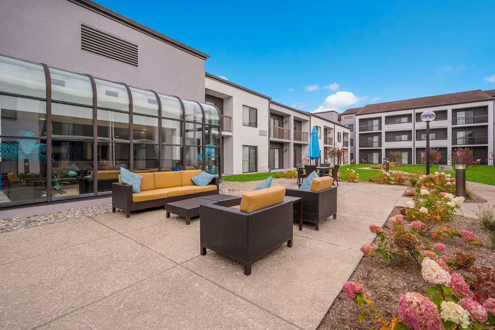 Sonesta Select Detroit Auburn Hills — Hotel building in Auburn Hills, Michigan