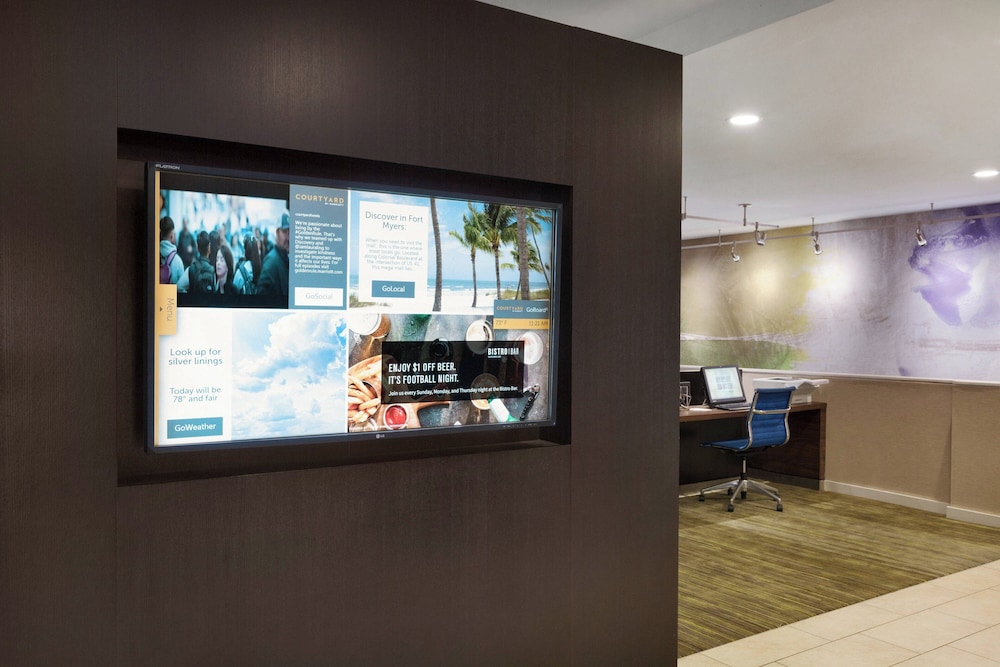 Courtyard by Marriott Fort Myers Cape Coral — Restaurant & bars in Fort Myers, Florida
