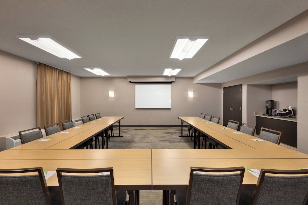 Courtyard by Marriott Fort Myers Cape Coral — Hotel building in Fort Myers, Florida
