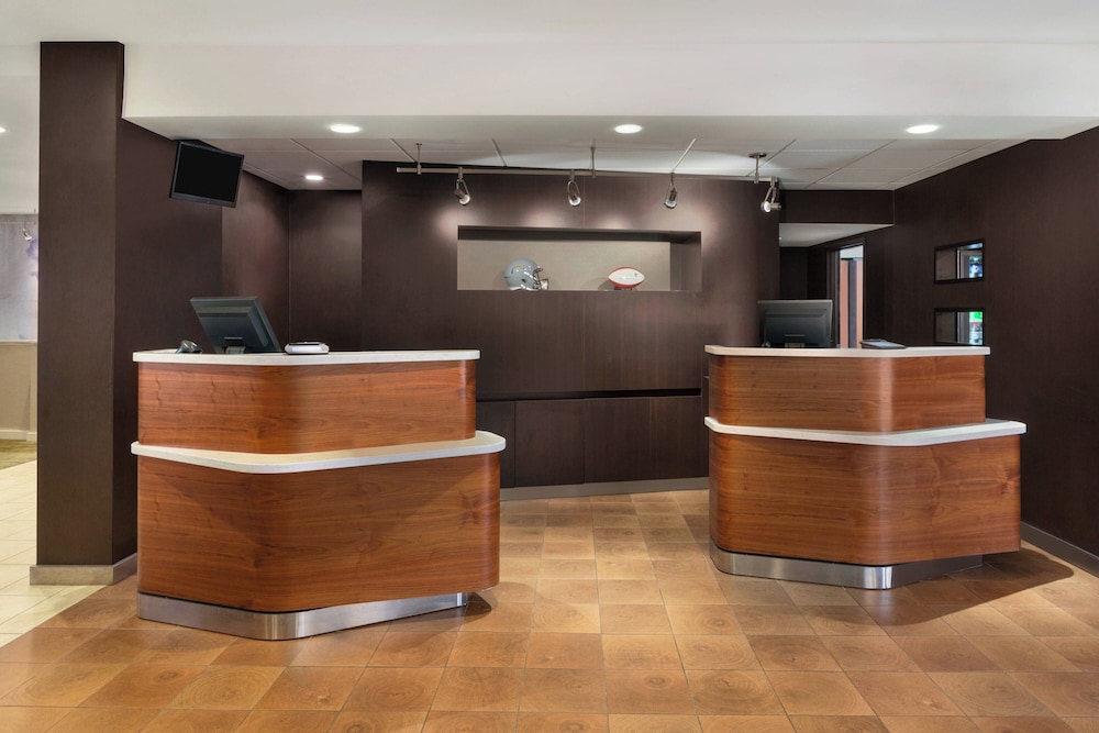 Courtyard by Marriott Fort Myers Cape Coral — Hotel building in Fort Myers, Florida
