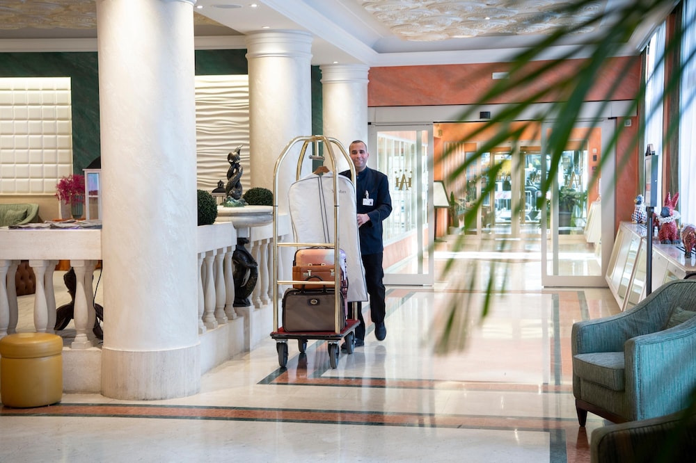 Grand Hotel Adriatico — Hotel building in Florence, Tuscany