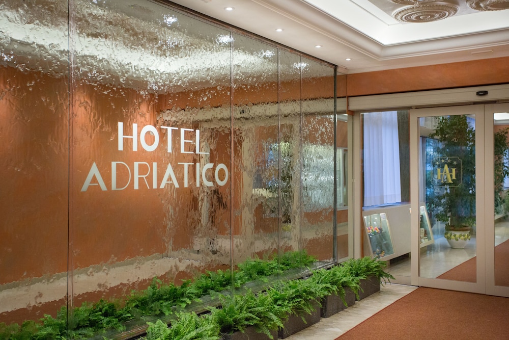 Grand Hotel Adriatico - zdjęcie 2