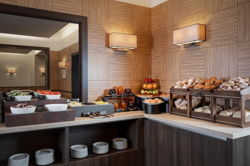 Grand Hotel Adriatico — Restaurant & bars in Florence, Tuscany