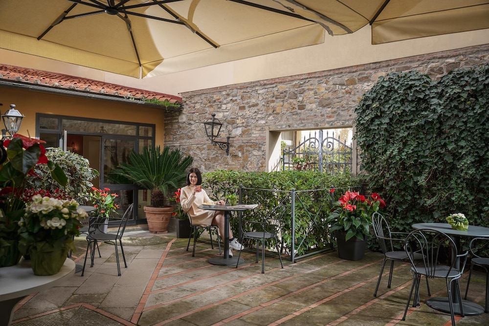 Grand Hotel Adriatico — Hotel building in Florence, Tuscany