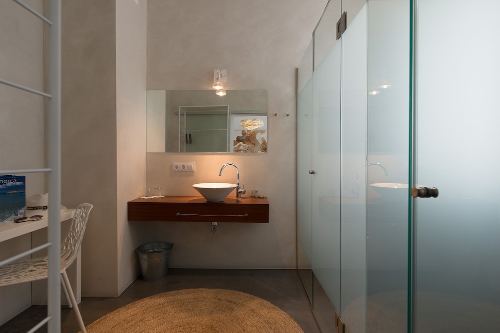 Cheap & Chic Hotel — Hotel rooms in Ciutadella de Menorca, Balearic Islands