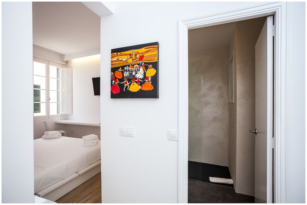 Cheap & Chic Hotel — Hotel rooms in Ciutadella de Menorca, Balearic Islands