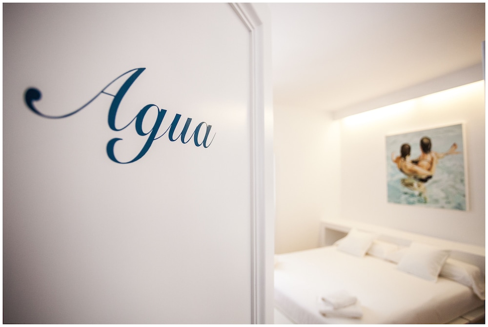 Cheap & Chic Hotel — Hotel rooms in Ciutadella de Menorca, Balearic Islands