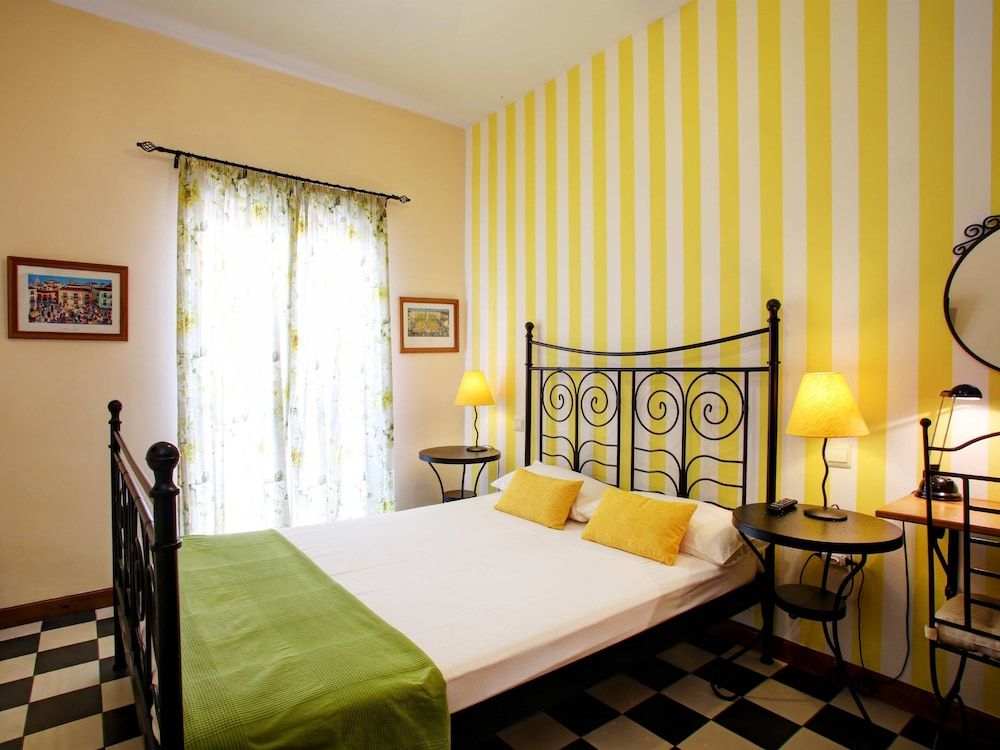. Malaga Lodge Guesthouse