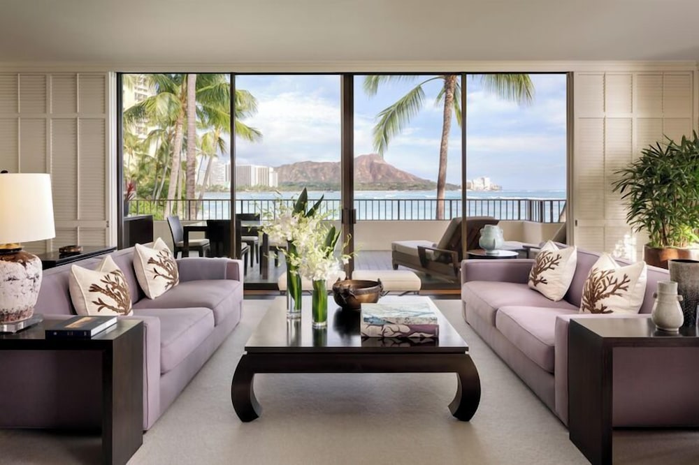 Halekulani — Hotel rooms in Honolulu, Hawaii