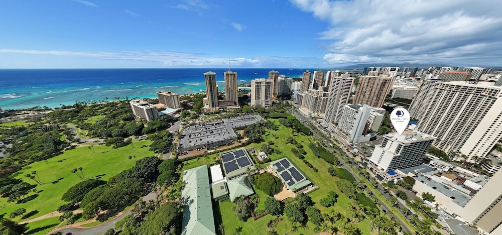 DoubleTree by Hilton Hotel Alana - Waikiki Beach — Attractions in the area in Honolulu, Hawaii