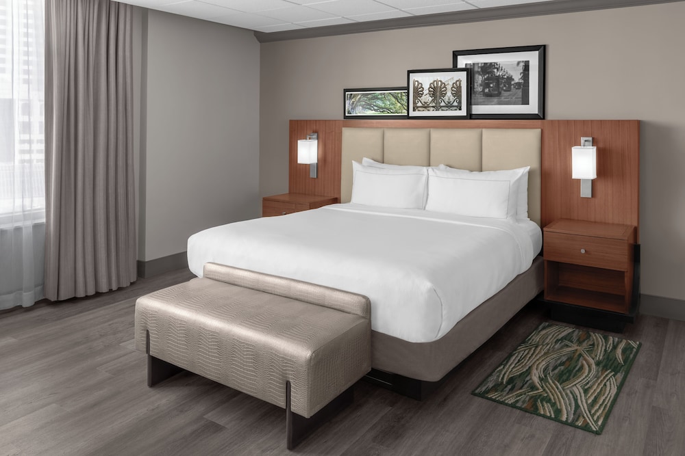 DoubleTree by Hilton New Orleans — Hotel rooms in New Orleans, Louisiana