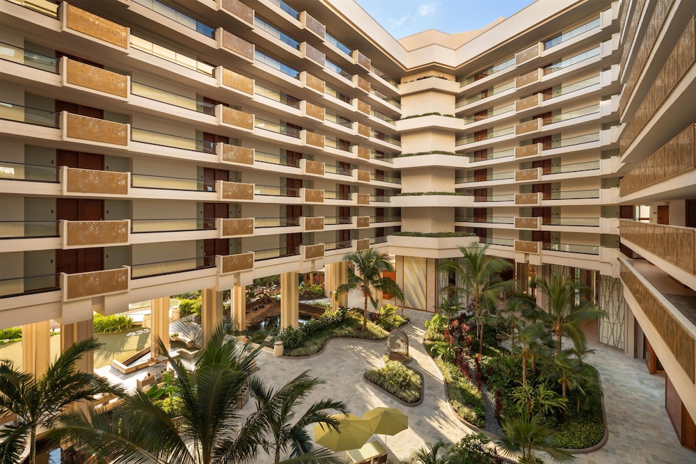 Hyatt Regency Maui Resort & Spa — Hotel building in Kaanapali, Hawaii