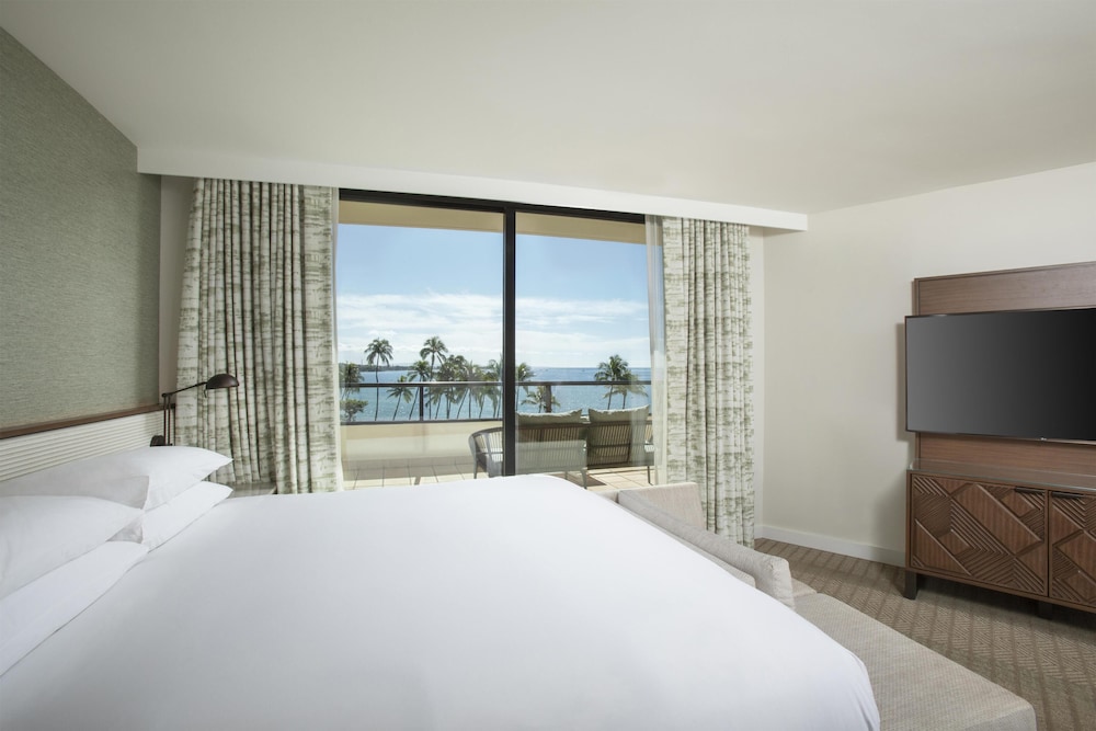 Hyatt Regency Maui Resort & Spa — Hotel rooms in Kaanapali, Hawaii