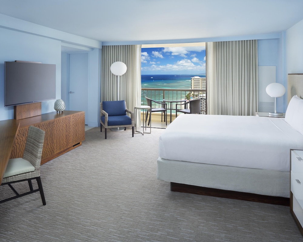 Hyatt Regency Waikiki Beach Resort & Spa — Hotel rooms in Honolulu, Hawaii