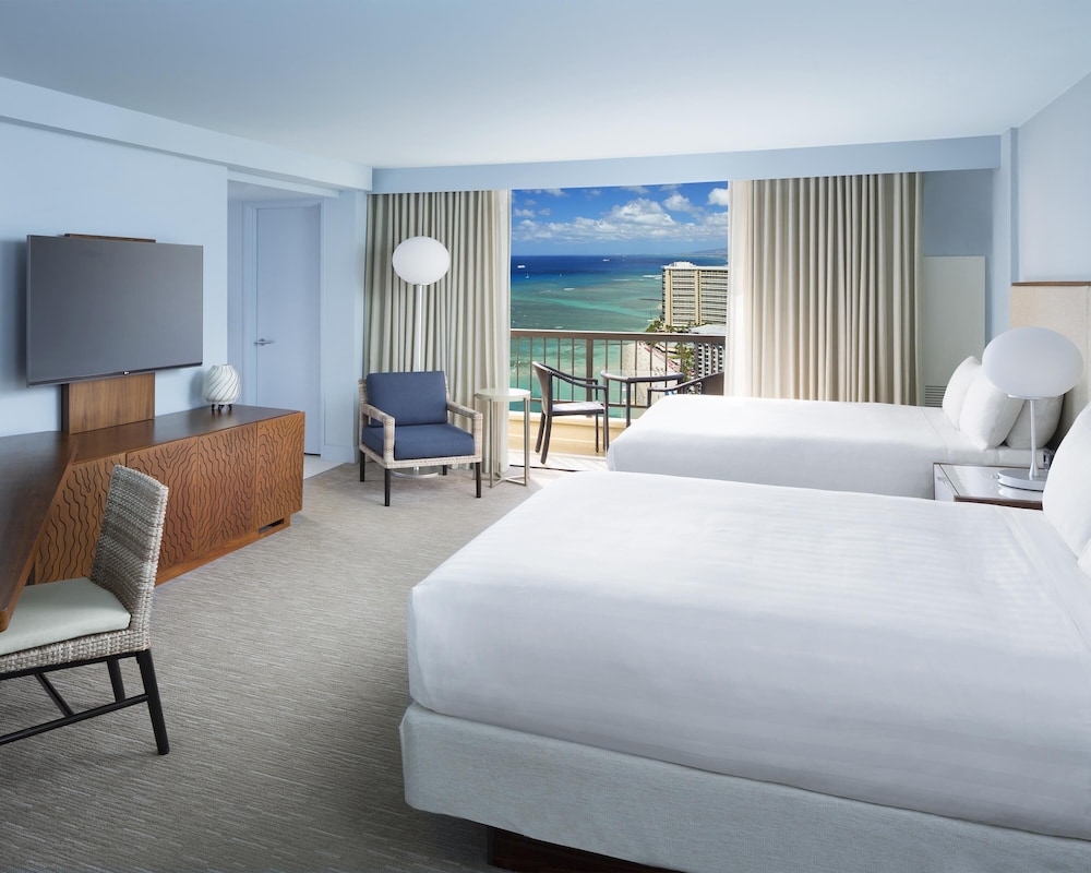 Hyatt Regency Waikiki Beach Resort & Spa — Hotel rooms in Honolulu, Hawaii