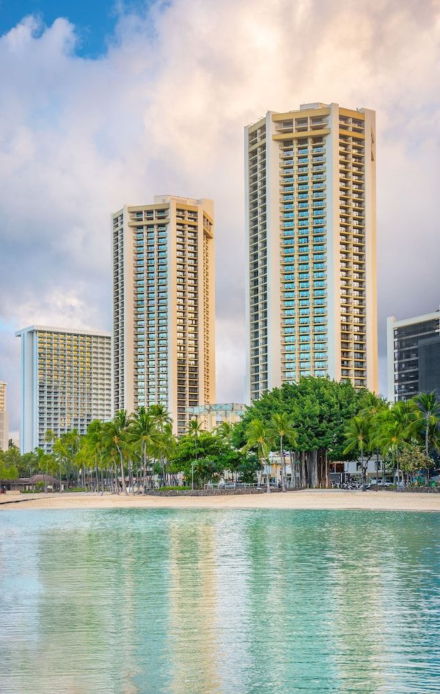 Hyatt Regency Waikiki Beach Resort & Spa image