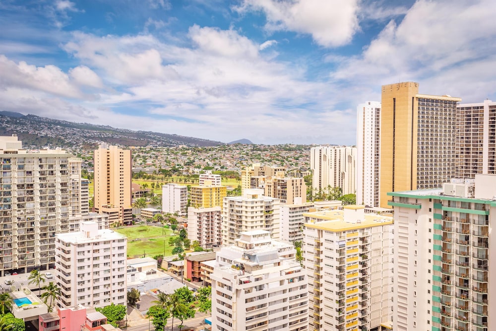 Hyatt Regency Waikiki Beach Resort & Spa — Attractions in the area in Honolulu, Hawaii